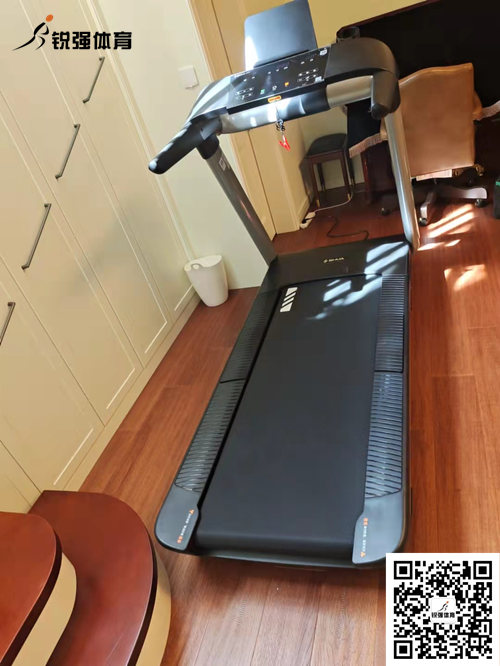 IM电竞济南省体旗舰店客户-跑步机T6700-T3